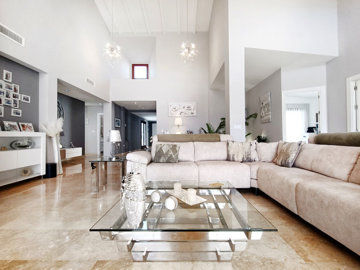 casacreativesunsurehubel-valle-villa-rutilo-1