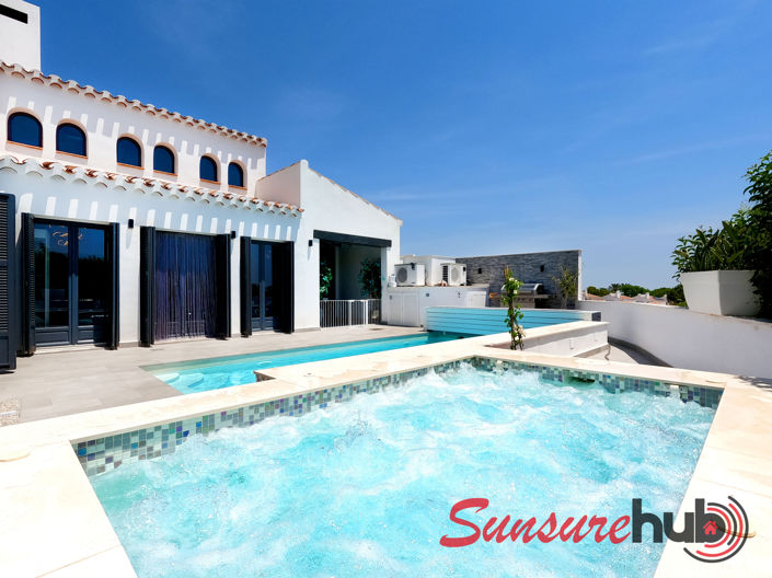 Image No.33-4 Bed Villa / Detached for sale