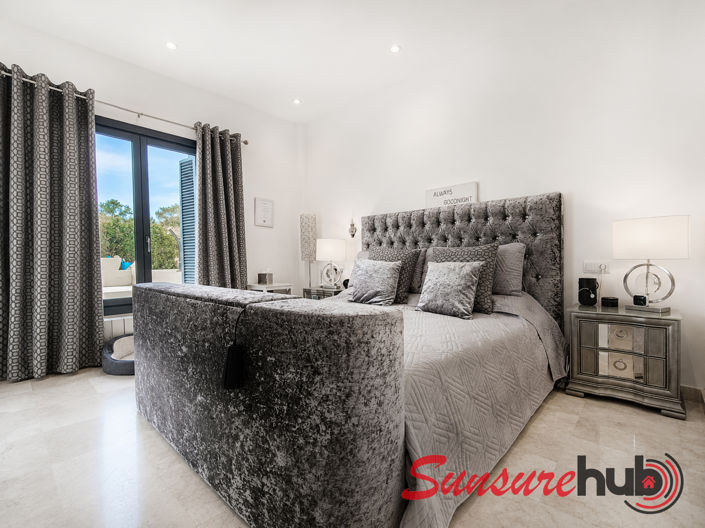 Image No.38-4 Bed Villa / Detached for sale