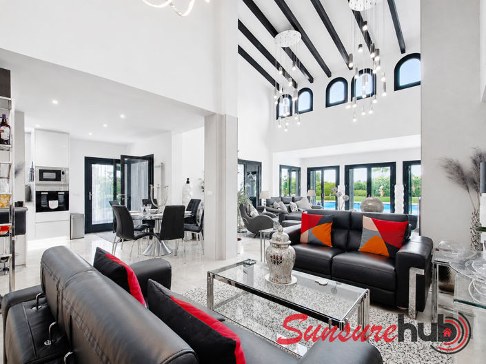 Image No.5-4 Bed Villa / Detached for sale