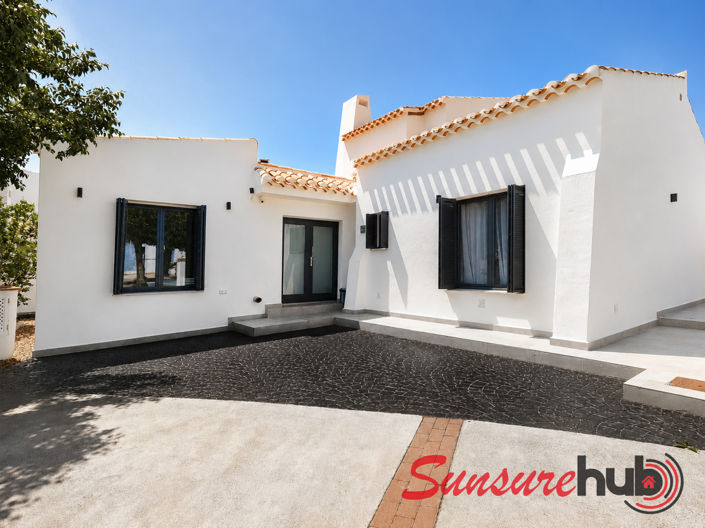 Image No.6-4 Bed Villa / Detached for sale