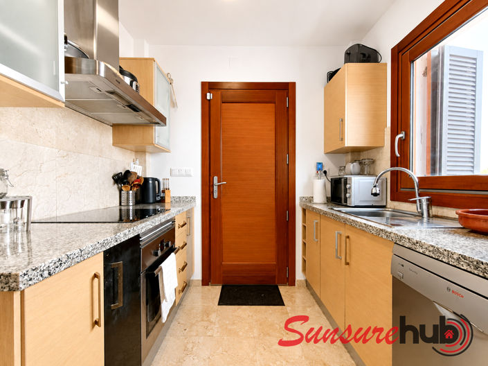 Image No.16-3 Bed Property for sale