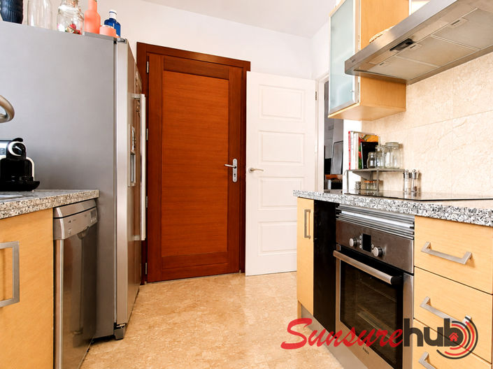 Image No.17-3 Bed Property for sale