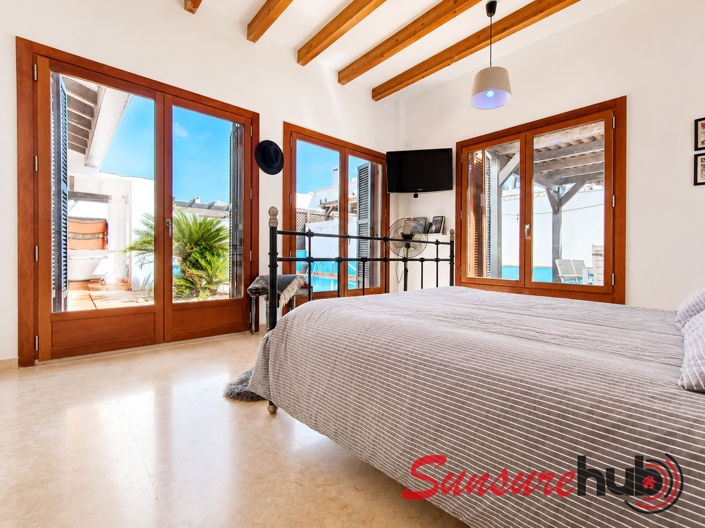 Image No.30-3 Bed Property for sale
