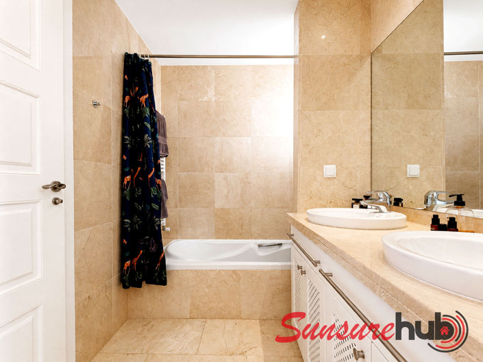 Image No.33-3 Bed Property for sale