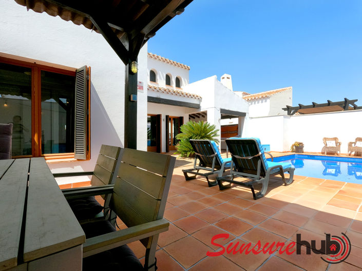 Image No.37-3 Bed Property for sale