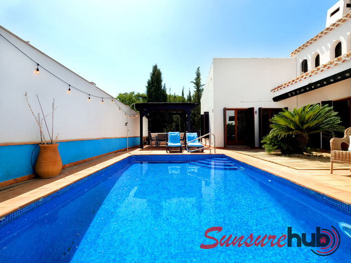 Image No.42-3 Bed Property for sale