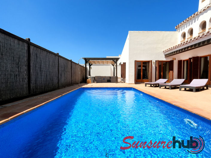 Image No.38-3 Bed Property for sale