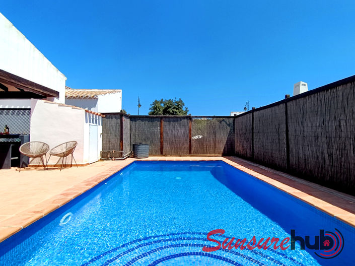 Image No.42-3 Bed Property for sale