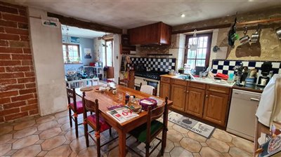 propertyimage1bzfqz9bet20230408065710