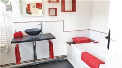 propertyimage1bxjvxfbew20230526021203