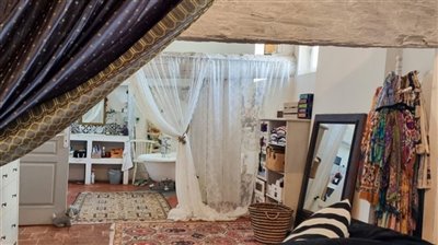 propertyimage1hya7jgfyw20230531063704