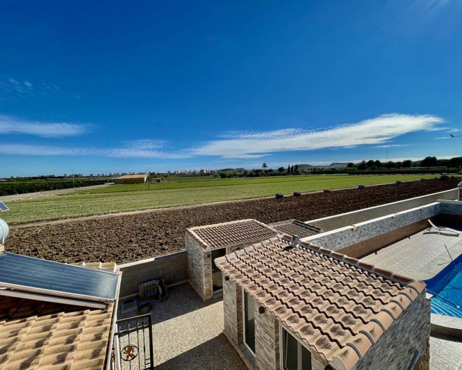 Image No.27-6 Bed Villa for sale