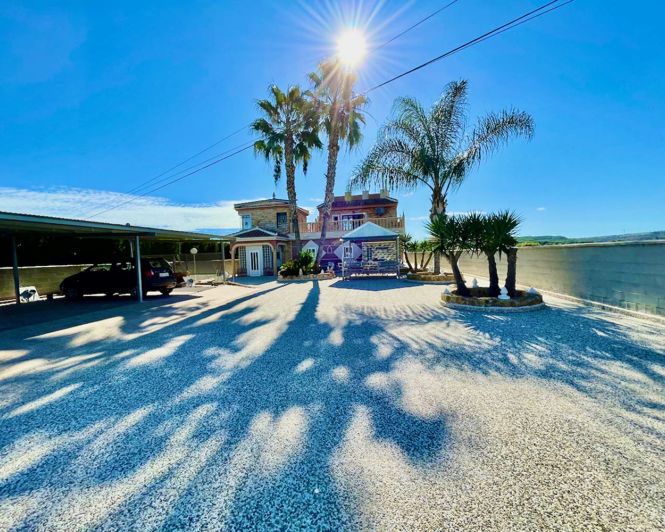 Image No.35-6 Bed Villa for sale