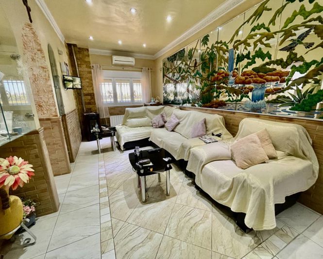 Image No.6-6 Bed Villa for sale