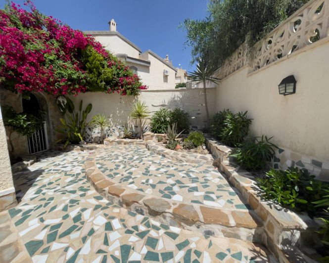 Image No.33-5 Bed Villa for sale