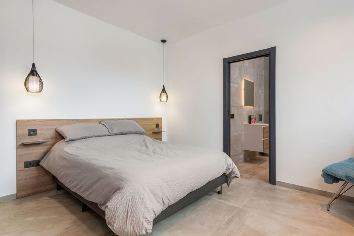 Image No.30-5 Bed Villa for sale