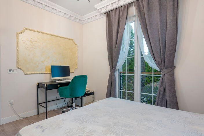 Image No.42-5 Bed Villa for sale