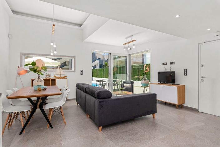 Image No.5-3 Bed Villa for sale