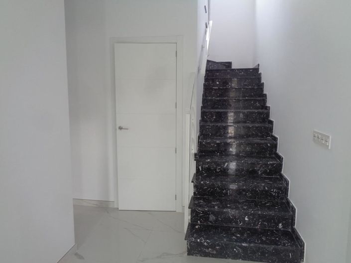 Image No.38-4 Bed Villa for sale