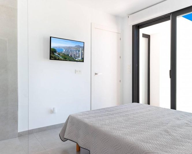 Image No.12-4 Bed Villa for sale