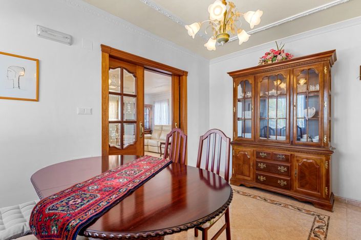 Image No.27-4 Bed Villa for sale