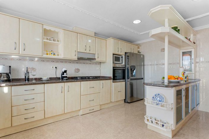 Image No.30-4 Bed Villa for sale