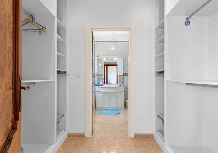 Image No.39-Villa de 4 chambres à vendre à Almoradí