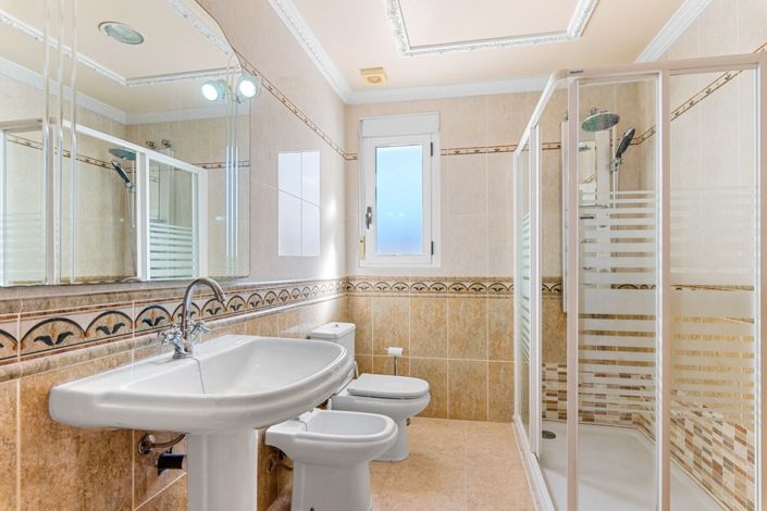 Image No.46-4 Bed Villa for sale