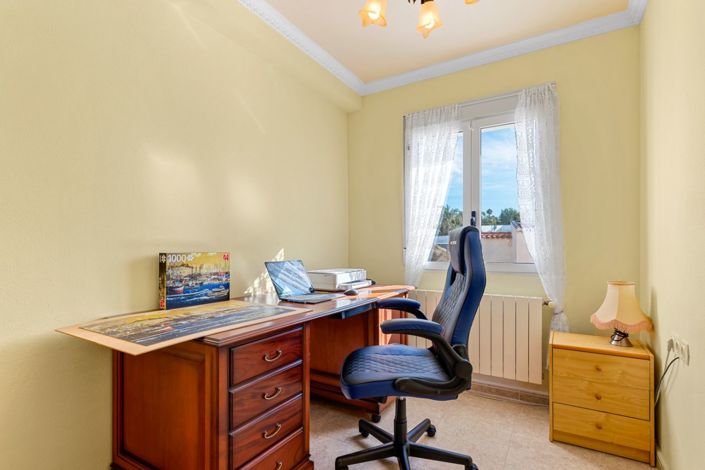 Image No.47-4 Bed Villa for sale