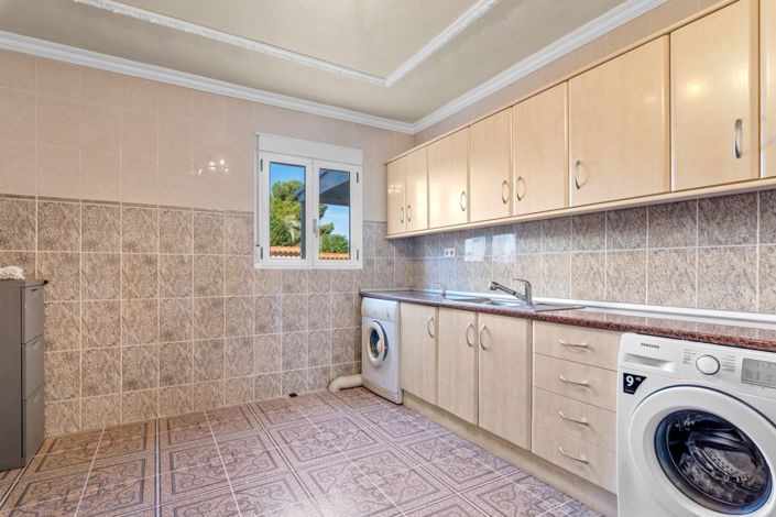 Image No.48-4 Bed Villa for sale