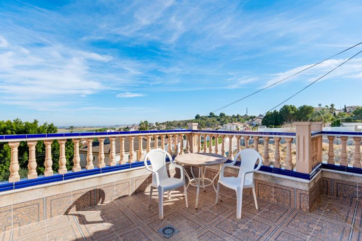 Image No.6-4 Bed Villa for sale