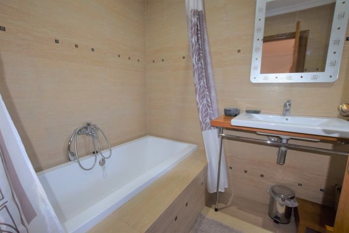 Image No.19-5 Bed Villa for sale