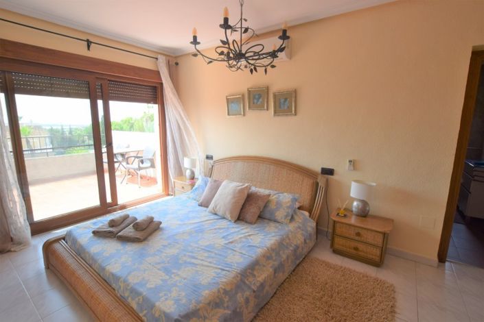 Image No.36-5 Bed Villa for sale