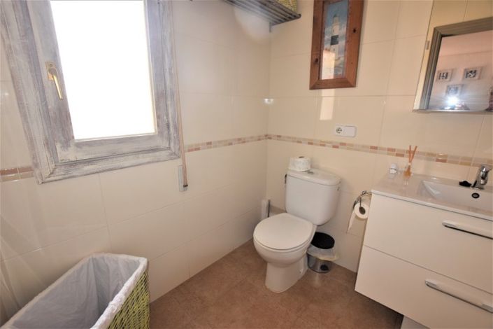 Image No.44-5 Bed Villa for sale