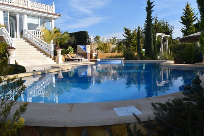 Image No.5-5 Bed Villa for sale