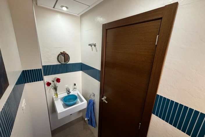 Image No.13-3 Bed Property for sale