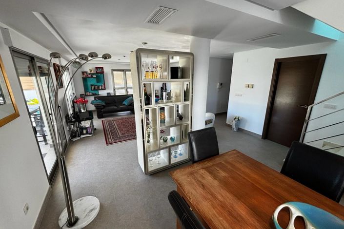 Image No.5-3 Bed Property for sale