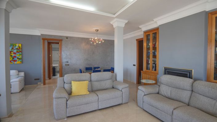 Image No.13-5 Bed Apartment for sale