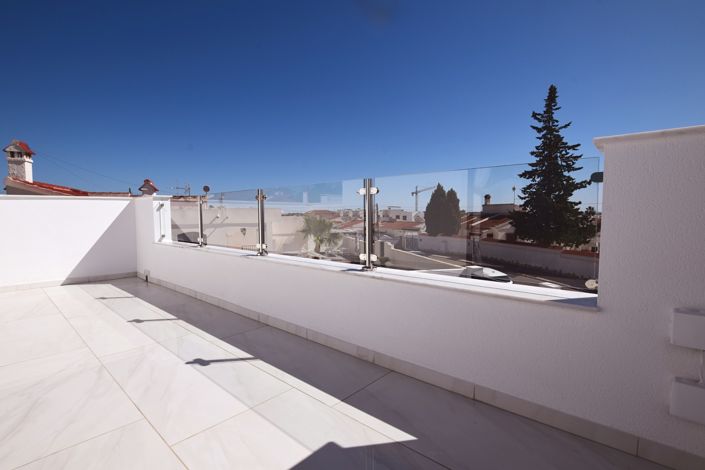 Image No.3-3 Bed Villa for sale