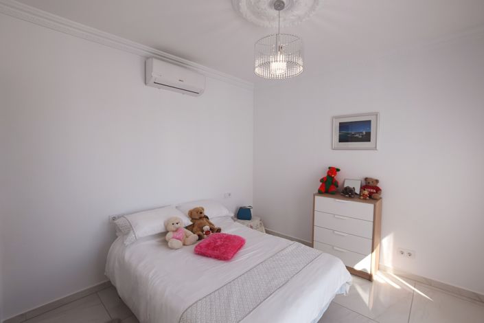 Image No.32-3 Bed Villa for sale