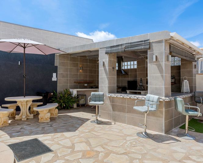 Image No.30-6 Bed Villa for sale