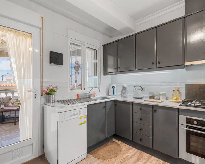 Image No.5-6 Bed Villa for sale