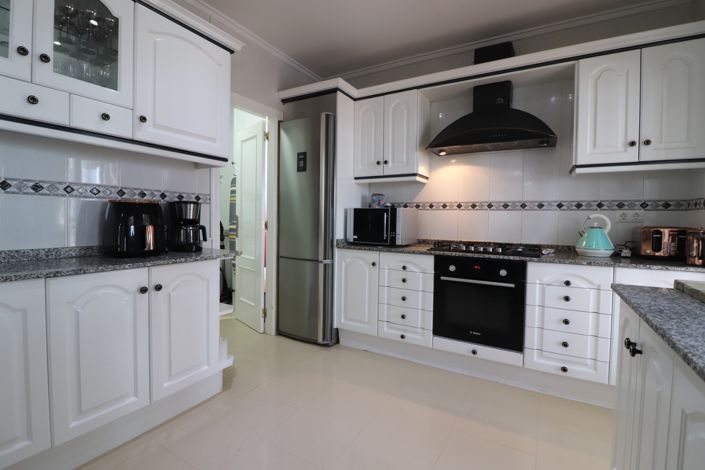 Image No.10-4 Bed Villa for sale