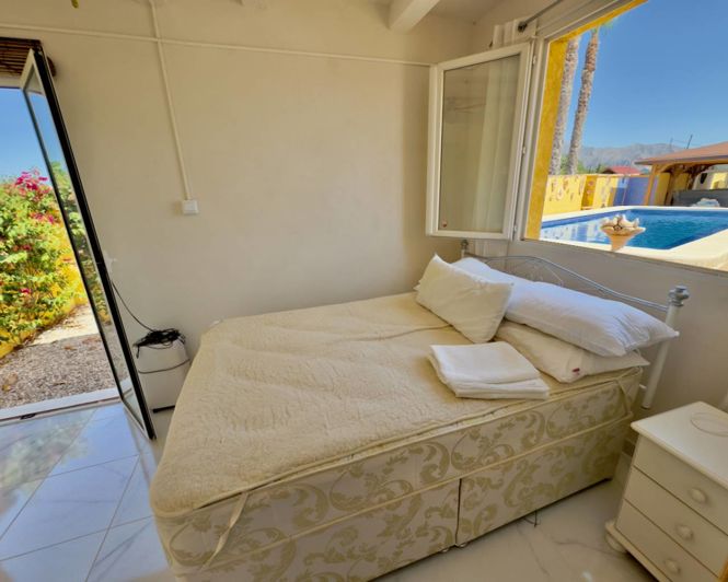 Image No.22-3 Bed Country Property for sale