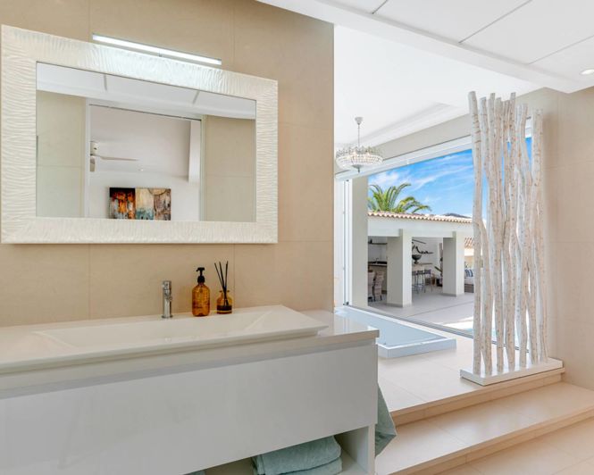 Image No.47-4 Bed Villa for sale