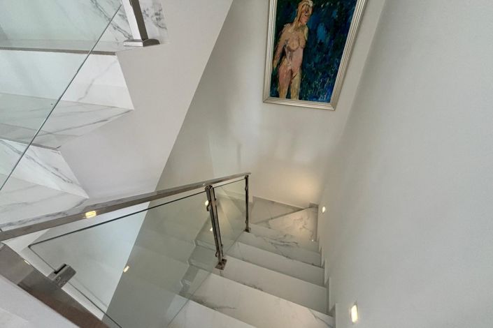 Image No.14-3 Bed Villa for sale