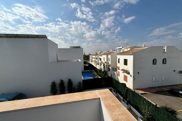 Image No.9-3 Bed Villa for sale