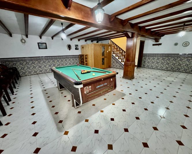 Image No.10-8 Bed Country Property for sale