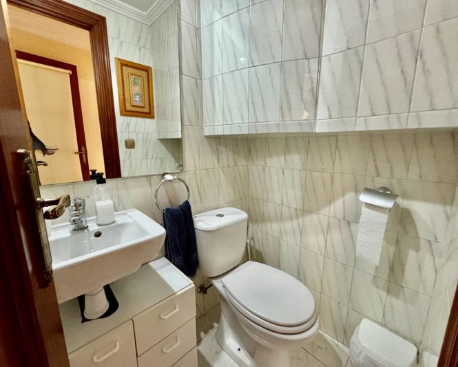 Image No.25-8 Bed Country Property for sale